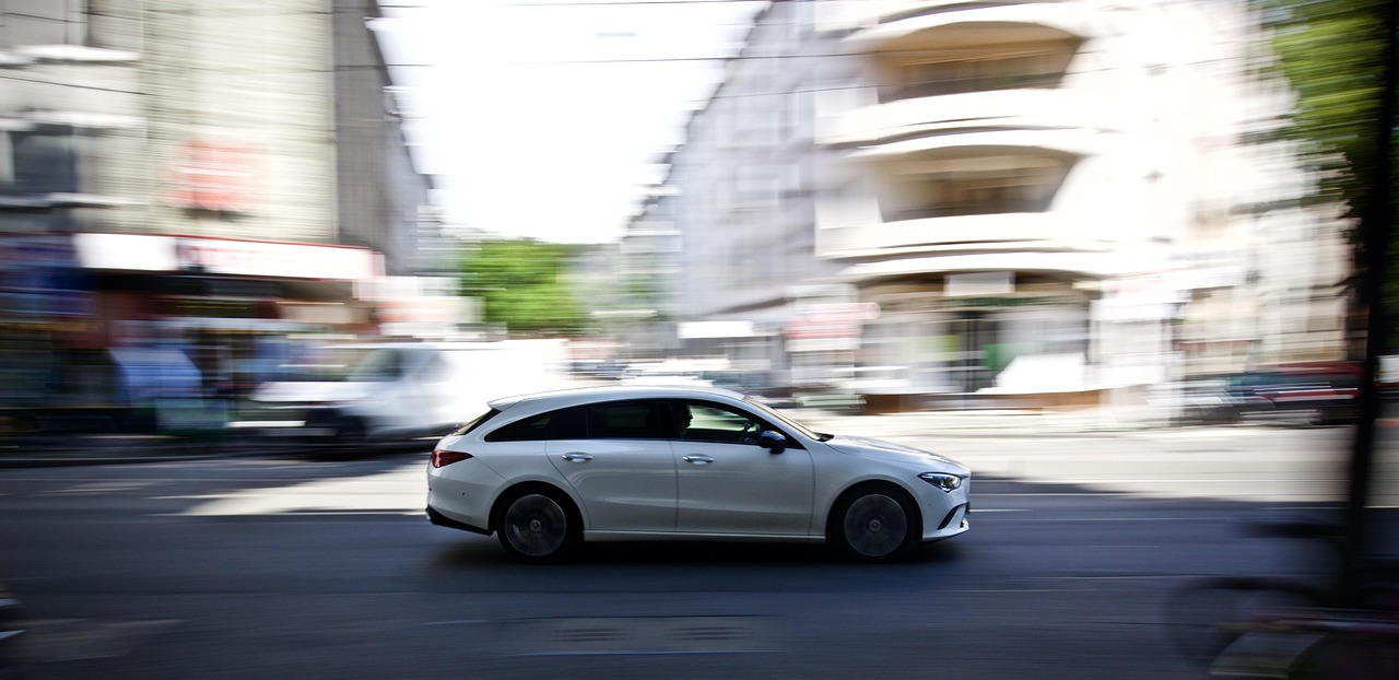 Eco-driving z kamerą? Jak wideorejestrator pomaga jeździć bardziej ekologicznie (i oszczędnie)